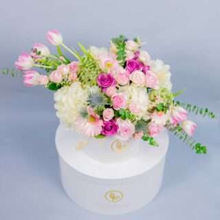 Simple-Hand-bouquet-of-flowers-in-Pink,-White-&-Purple
