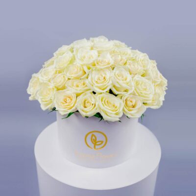 60-White-Roses-in-a-Box