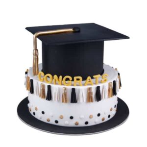Remarkable-Graduation-Cake-600x600_1024x1024